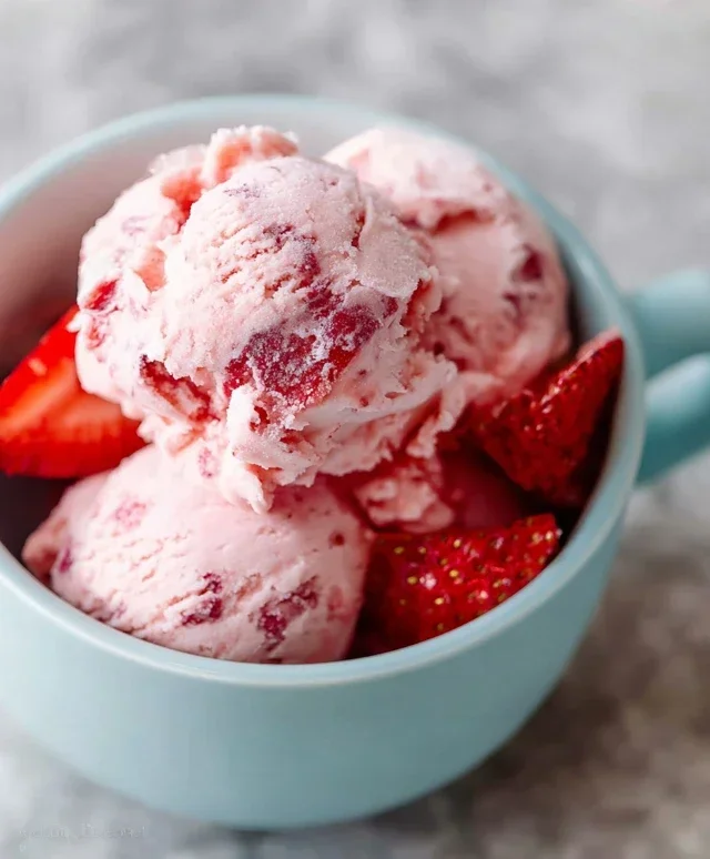 Homemade Strawberry Ice Cream