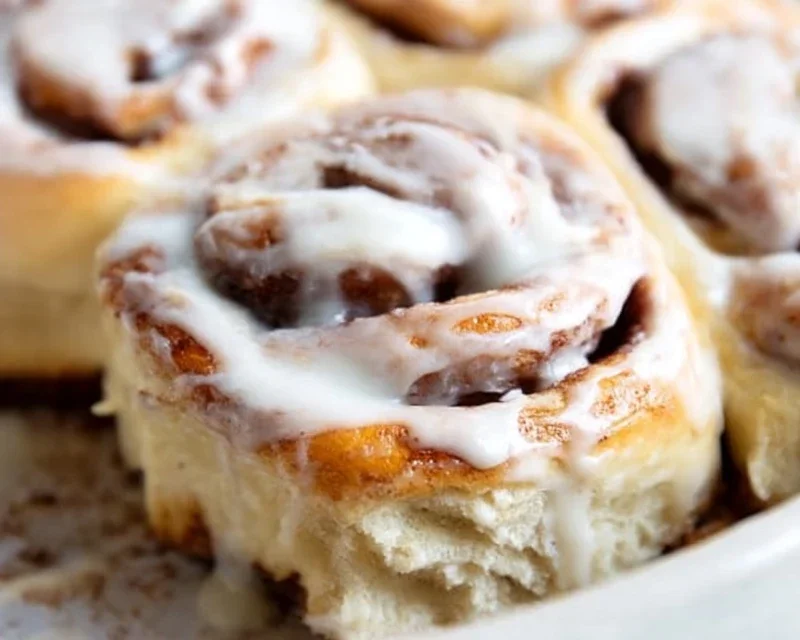BEST Homemade Cinnamon Rolls